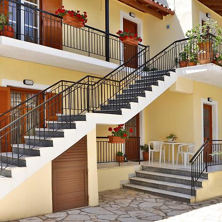 Drosea Apartments Kassiopi Exterior foto